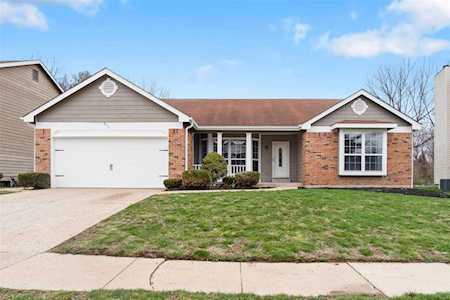 651 Foxtail Dr Florissant, MO 63034