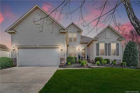 1036 Victoria Blake Ln Belmont, NC 28012