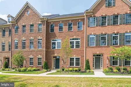 13751 Senea Dr Gainesville, VA 20155