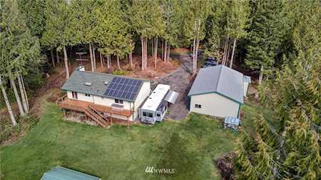668 Peter Hagen Rd W Seabeck, WA 98380
