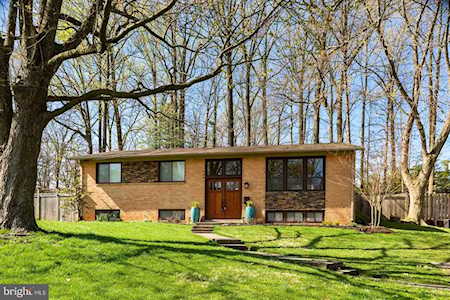 8940 Victoria Rd Springfield, VA 22151