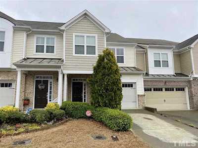 2713 Casper Creek Lane Raleigh, NC 27616