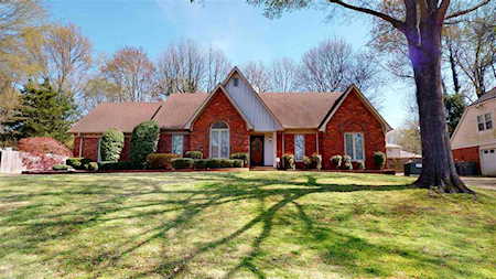 180 Walnut Bend Cv Memphis, TN 38018