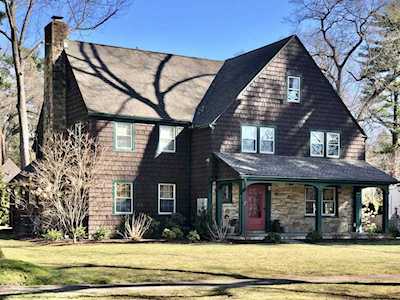 20 Brittany Road Longmeadow, MA 01106