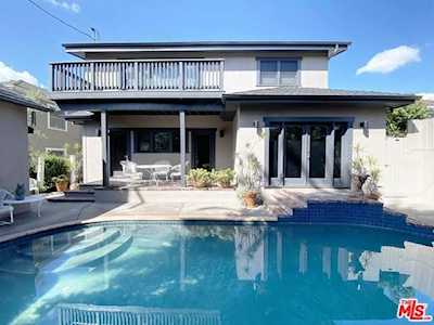 128 N Ridgewood Place Los Angeles, CA 90004