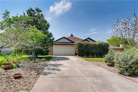 346 Jim Miller Dr Kyle, TX 78640