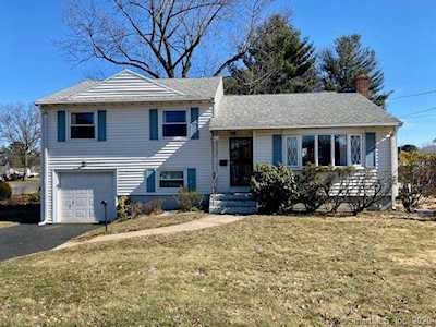 1523 New Britain Avenue West Hartford, CT 06110