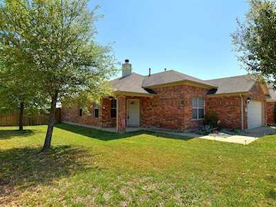 4501 Rolling Water Dr Pflugerville, TX 78660