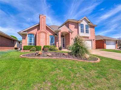3413 Buckhorn Dr Norman, OK 73072