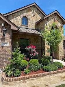 2301 Los Olivos Lane Fort Worth, TX 76131