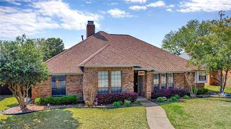 2404 Beaver Bend Drive Plano, TX 75025