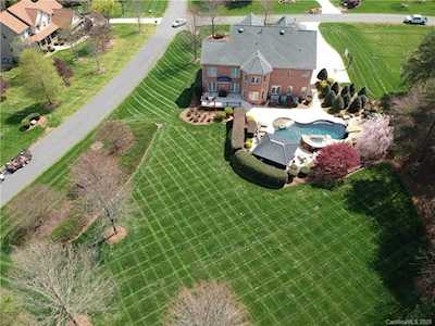 104 Elizabeth Brook Dr Davidson, NC 28036