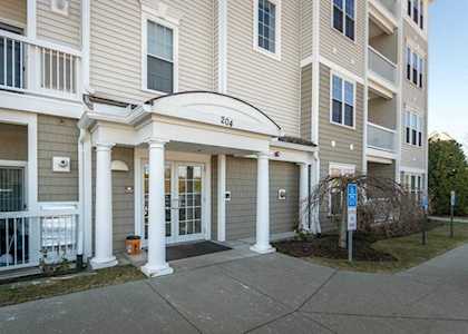 204 Clocktower Drive #408 Waltham, MA 02452