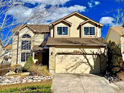 6365 Shirecliff Drive Colorado Springs, CO 80918