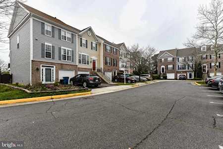 25512 Heyer Square Chantilly, VA 20152