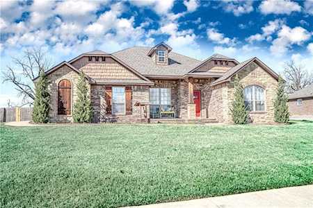 1906 Sandpiper Ave Lowell, AR 72745