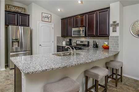 141 Camden Cv Buda, TX 78610