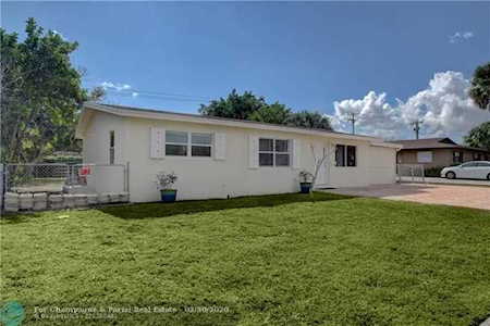 926 W Jasmine Drive Lake Park, FL 33403