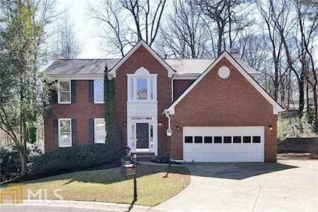 1141 Manor Crest Ct Marietta, GA 30068