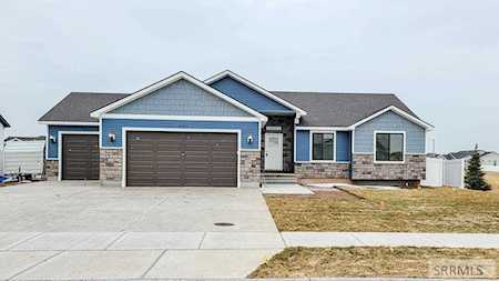 4422 E Bobbin Brooke Lane Idaho Falls, ID 83401