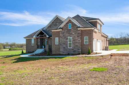 979 Mooresville Pike Columbia, TN 38401