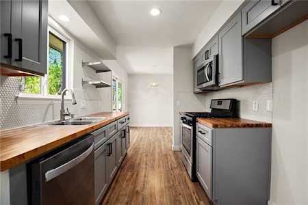 2802 Catalina Dr #A Austin, TX 78741