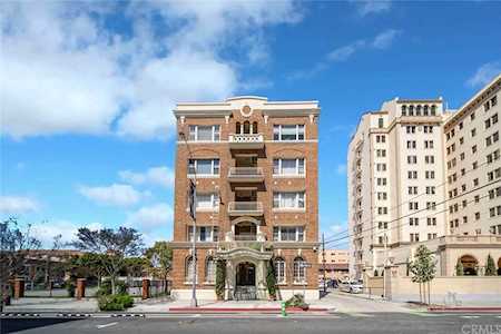 325 W 3rd Street #502 Long Beach, CA 90802