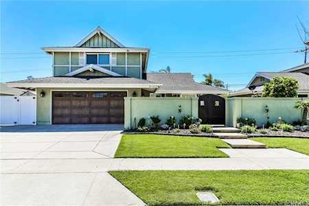 9092 Kahului Drive Huntington Beach, CA 92646
