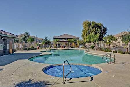 8125 W Groom Creek Road Phoenix, AZ 85043