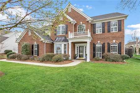 5118 King Arthur Dr Charlotte, NC 28277