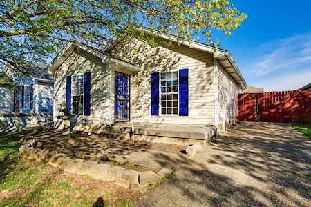 8308 Lake Superior Dr Louisville, KY 40291