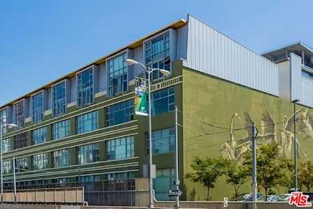 1130 S Flower Street #411 Los Angeles, CA 90015