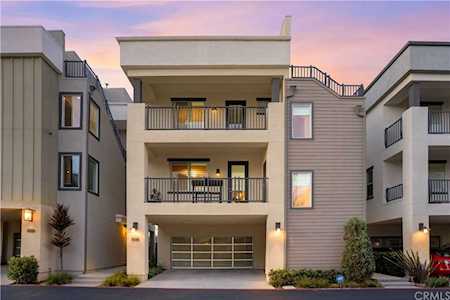 1062 Hampton Drive Costa Mesa, CA 92627