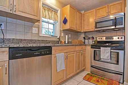 4 Nixon Ln #4 Stoneham, MA 02180