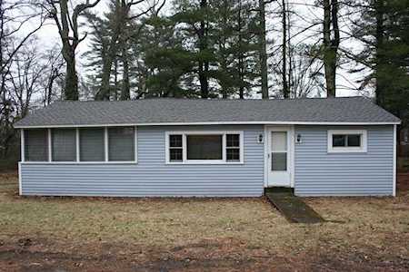 11 Helen Street Lakeville, MA 02347