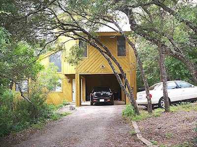 7008 Clifton Ln Austin, TX 78746