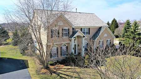 220 Bridle Path Ct Fox River Grove, IL 60021
