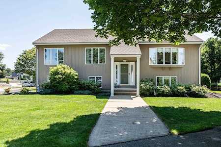 2 Laurie Lane Stoneham, MA 02180