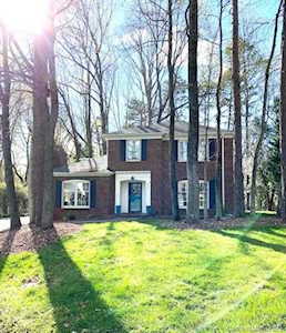 8807 Tree Haven Dr Charlotte, NC 28270