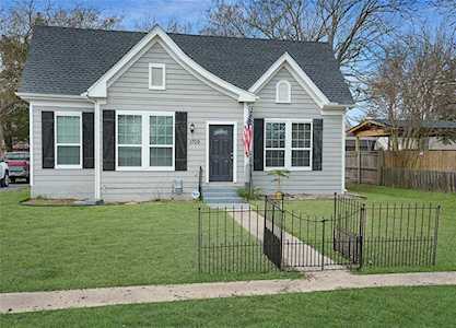 1709 Franklin Avenue Bonham, TX 75418