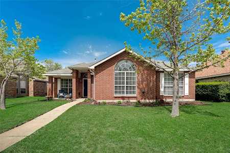 5820 Poole Drive The Colony, TX 75056