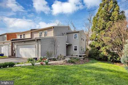 1012 Steeples Ct Falls Church, VA 22046