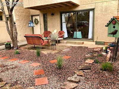 690 Echo Lane Colorado Springs, CO 80904