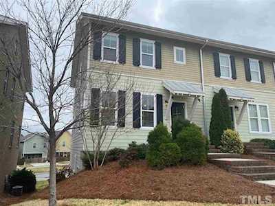 27 Winkler Way Chapel Hill, NC 27516