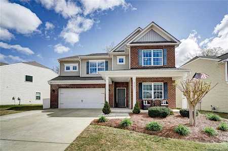 2701 Southern Trace Dr Waxhaw, NC 28173