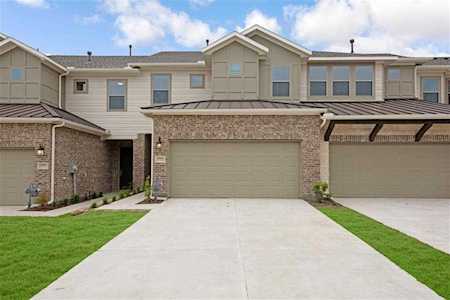 17721 Sage Lane Dallas, TX 75252