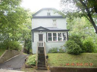 40 Curtis Ter Pittsfield, MA 01201