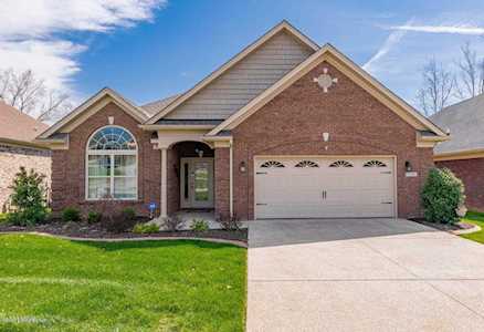9906 Cedar Garden Dr Louisville, KY 40291