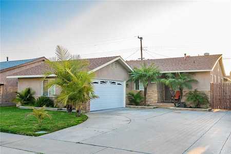 20737 Ely Avenue Lakewood, CA 90715