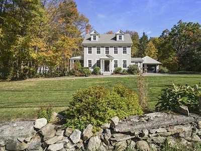 4 Fruit St Hopkinton, MA 01748